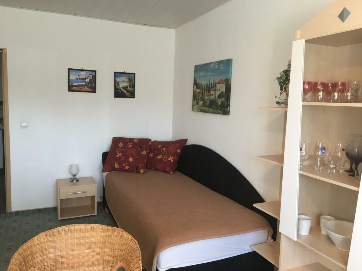 Ferienwohnung Fam.Stecher Malschwitz Esterno foto